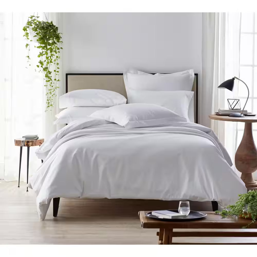 Legends Hotel Organic White Solid 300-Thread Count Legends Hotel Organic Sateen King/Cal King Flat Sheet